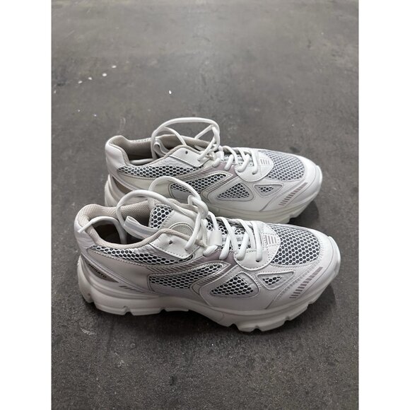 Axel Arigato Marathon Runner in White & Cremoni